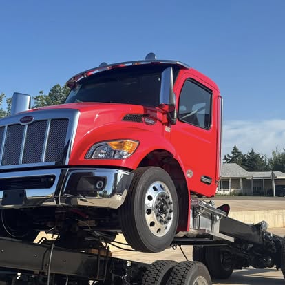 New 2026 Peterbilt Jerr-Dan Car Carrier