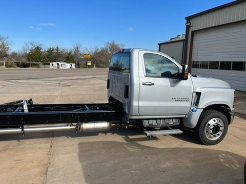 NEW 2023 CHEVY 6500 JERR-DAN ROLLBACK CAR CARRIER
