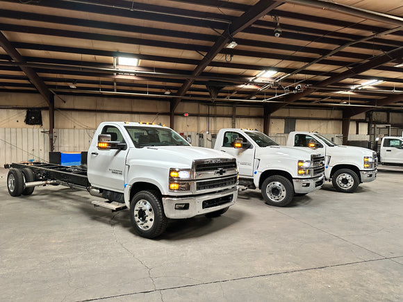 CALL FOR PRICE 2023 Chevy 6500  22'x102
