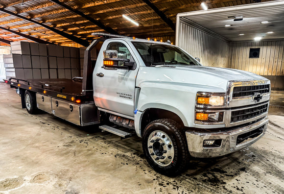 NEW 2023 CHEVY 6500 JERR-DAN ROLLBACK CAR CARRIER