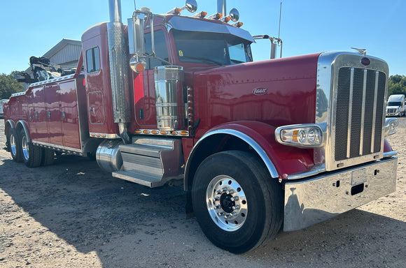2022 Peterbilt 389 Custom Built 30 ton